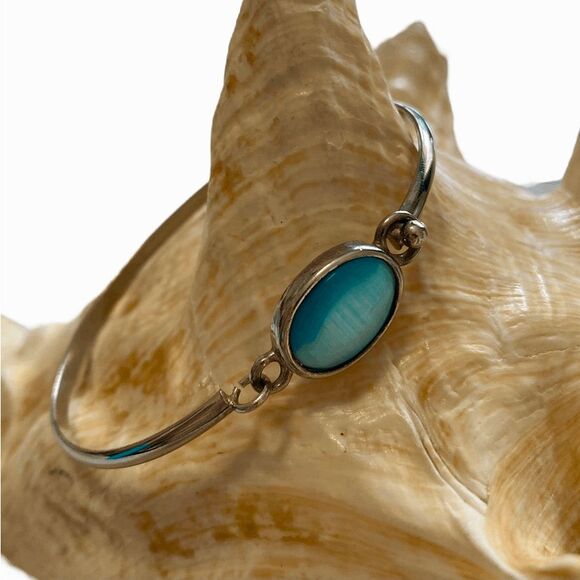 Vintage Jewelry - Vintage Sterling Silver Blue Cats Eye Stone Hook Bangle Bracelet
